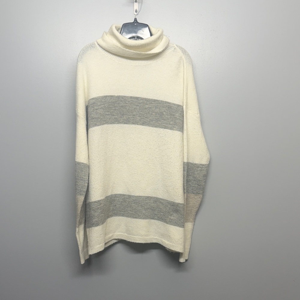 Point Zero Women's Cream and Gray Striped Turtleneck Sweater SIZE L